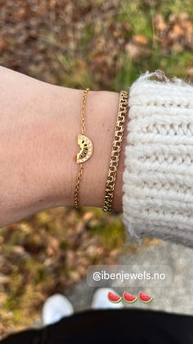 Customer photo review of Watermelon Bracelet Gold