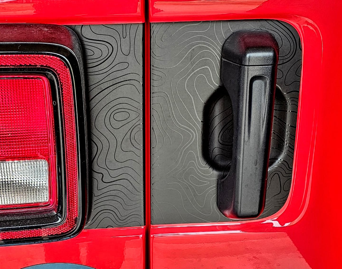 Customer photo review of Tailgate Handle Graphic | fits Wrangler JL JLU