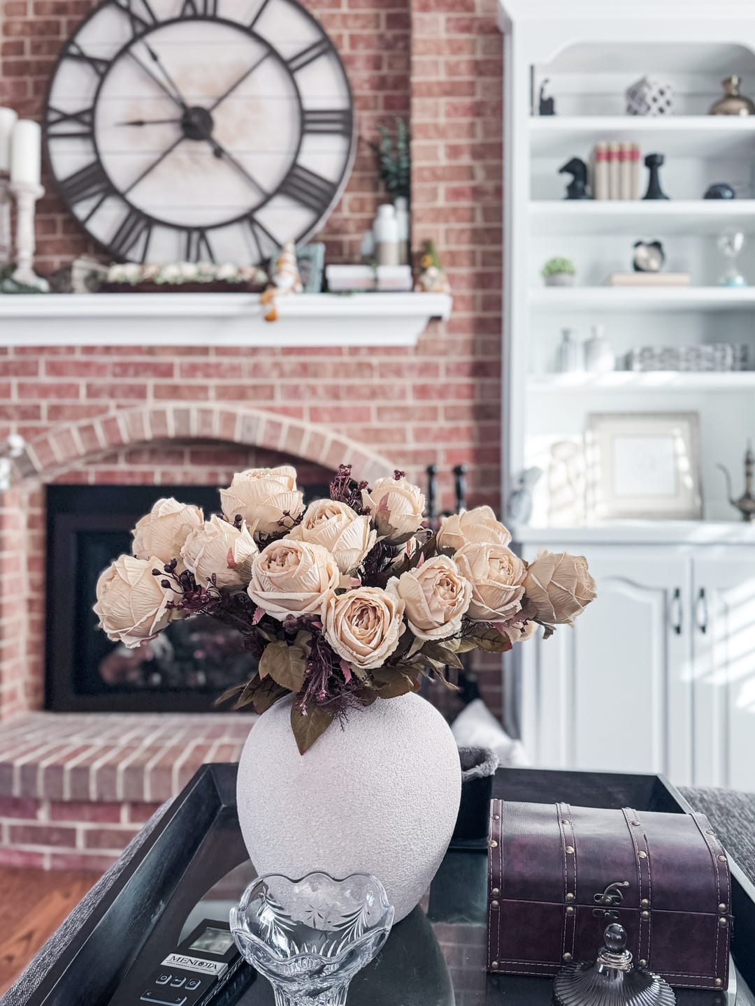 Customer photo review of Faux Autumn Rose - Beige (3 Stems/21 Roses)