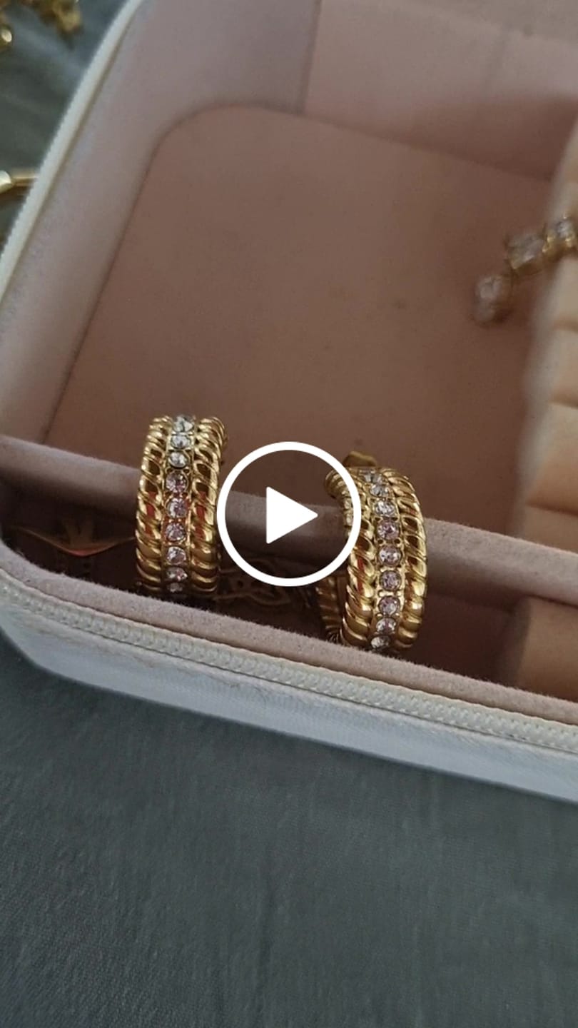 Customer video review of Brinco de Argola Date Banhado em Ouro 18k