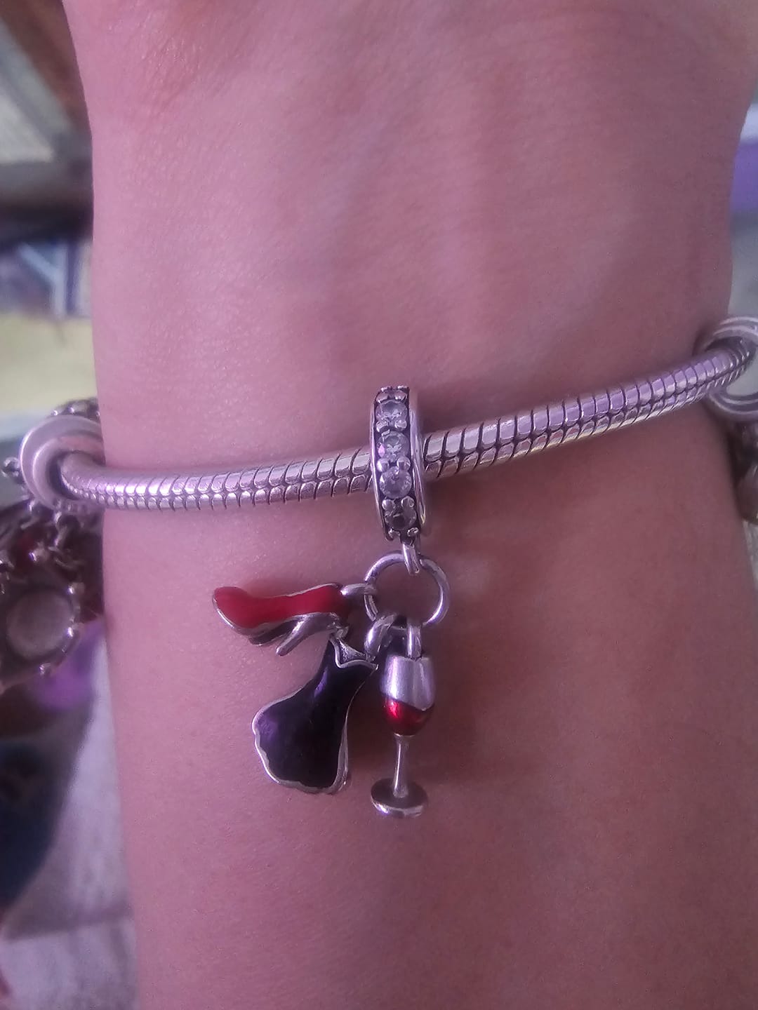 Customer photo review of Charm Vino, Vestido & Zapatilla