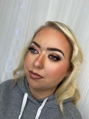 Customer photo review of BEAUTIFULLY BRONZED MINI PALETTE