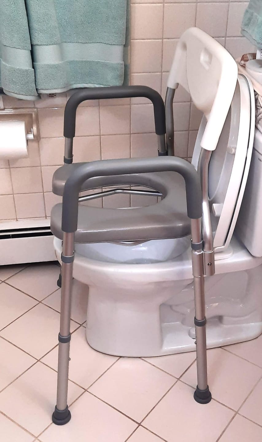 Customer photo review of Raised Toilet Seat (400lb)