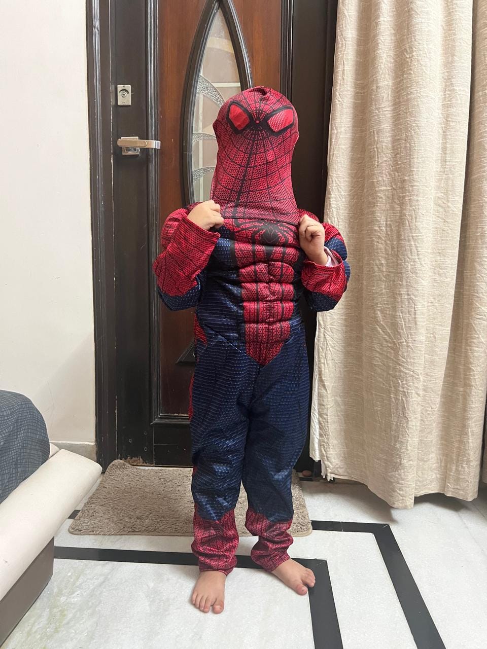 Customer photo review of Fancydresswale Spiderman Premium Muscles Costume