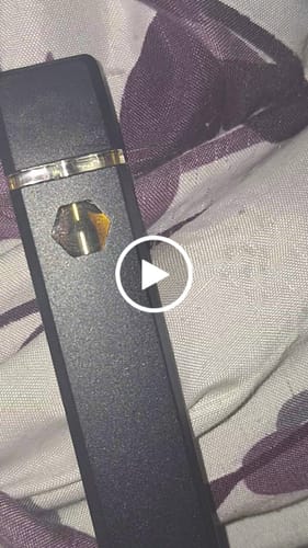 Customer video review of Live Resin THCa Disposable Vape