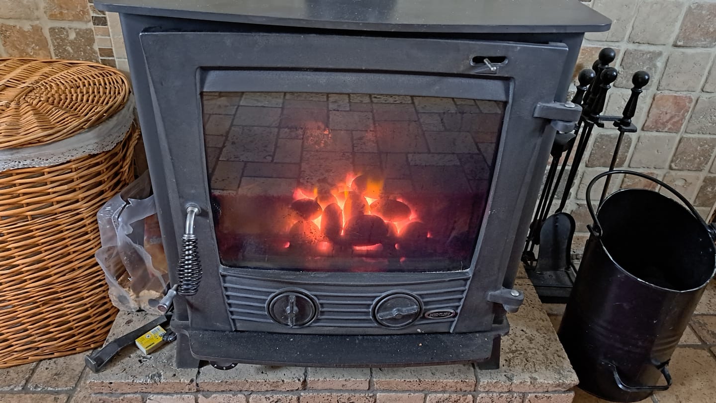 Customer photo review of Glo Therm Smokeless Coal (1 Tonne) 50 x 20kg Bags