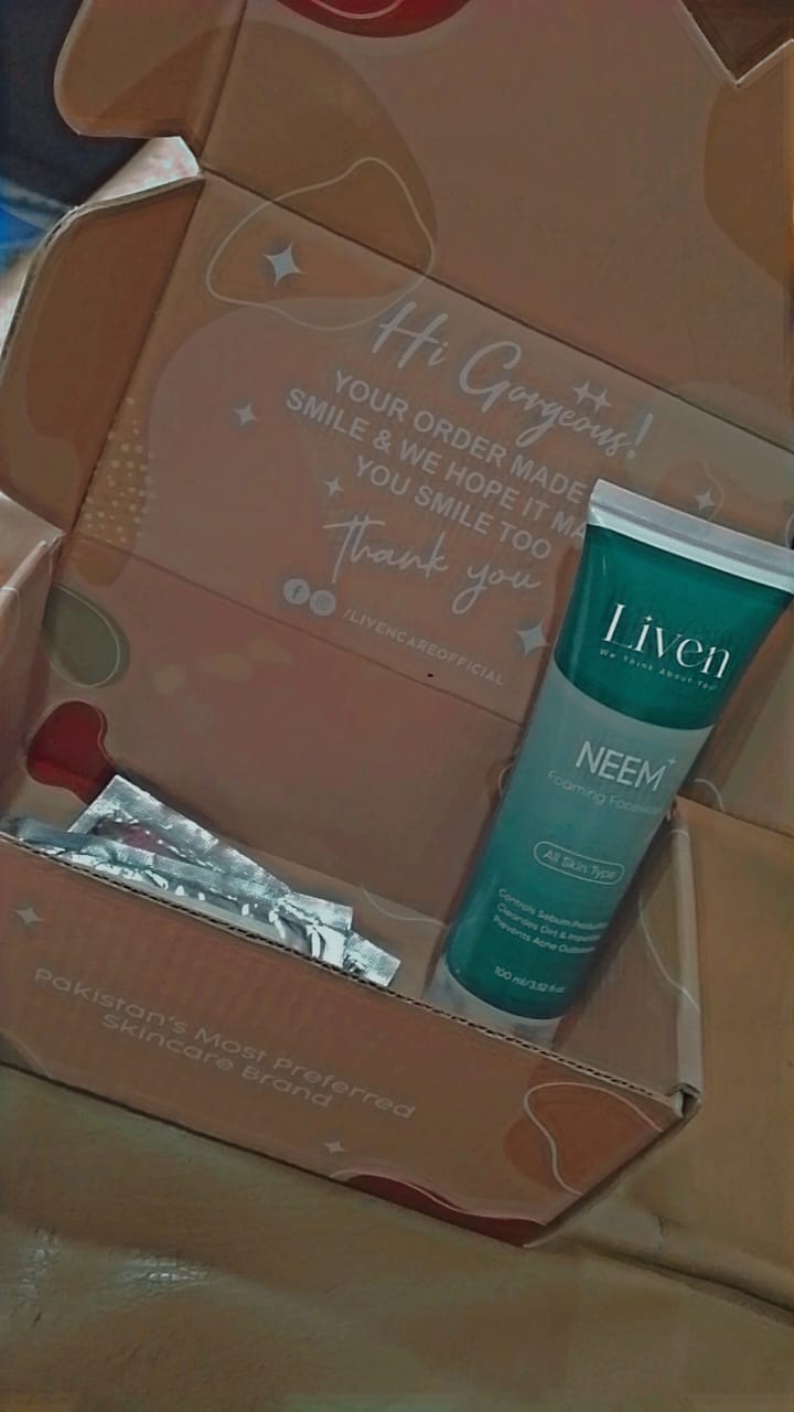 Customer photo review of Neem Foaming Facewash