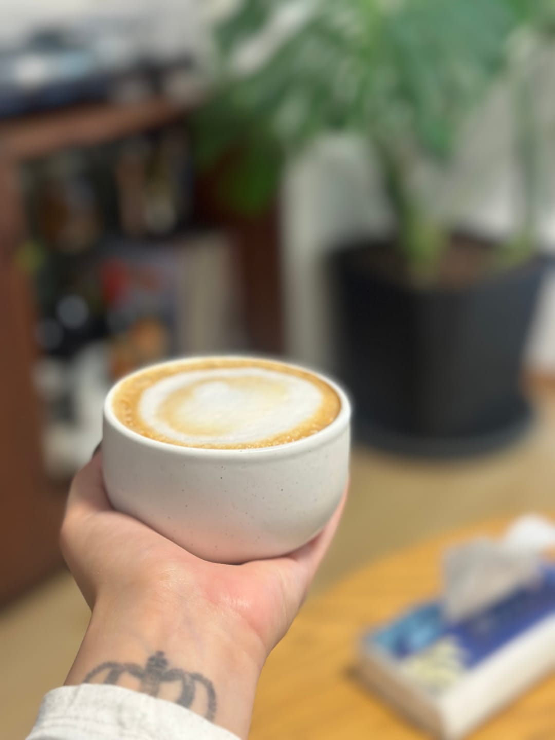Customer photo review of ספל מאצ'ה וקפוצ׳ינו 220 מ"ל | קרמיקה פורטוגלית בעיצוב טבעי