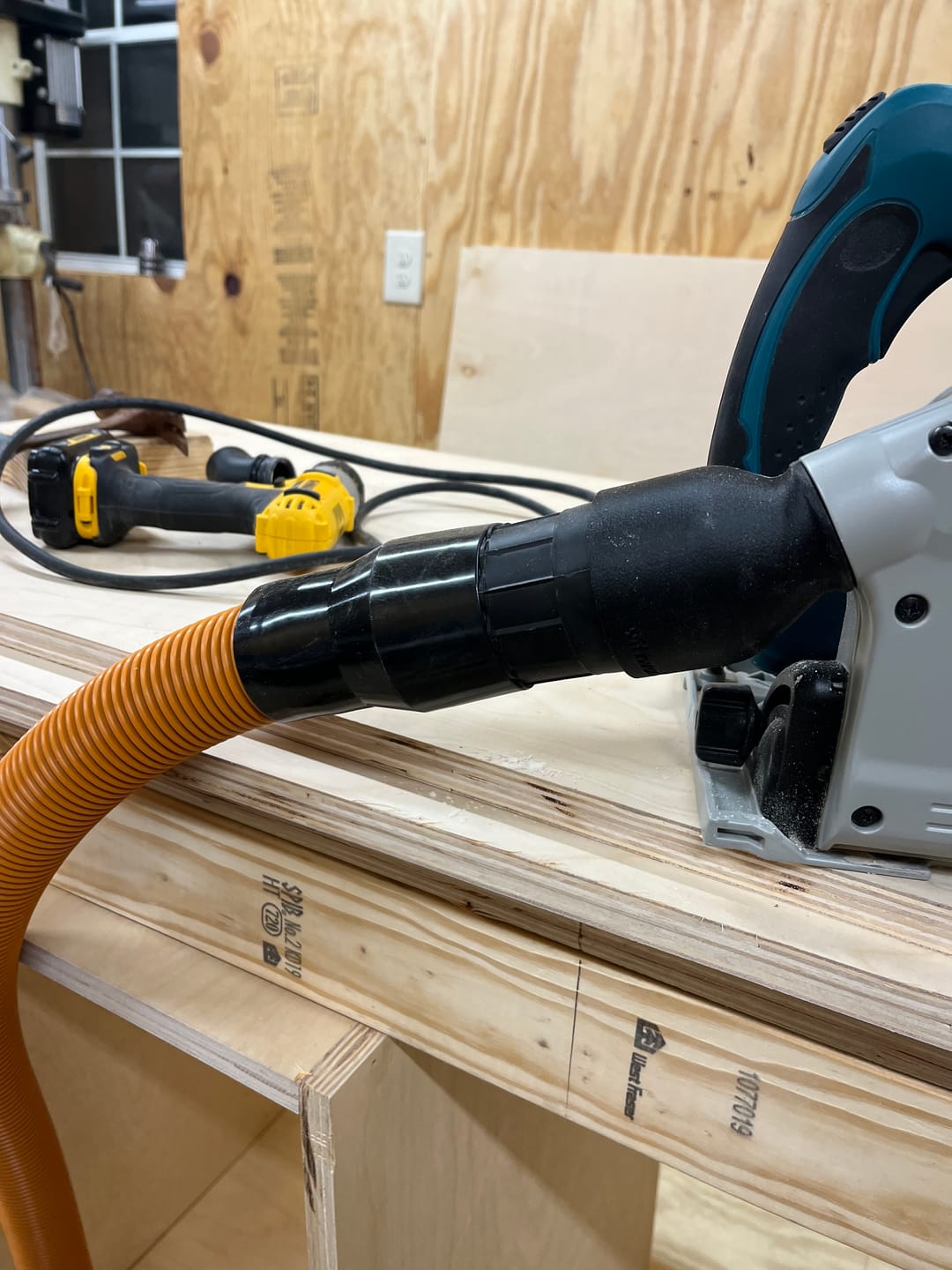 Customer photo review of 2.25" Hose Adaptor for Makita Track Saw