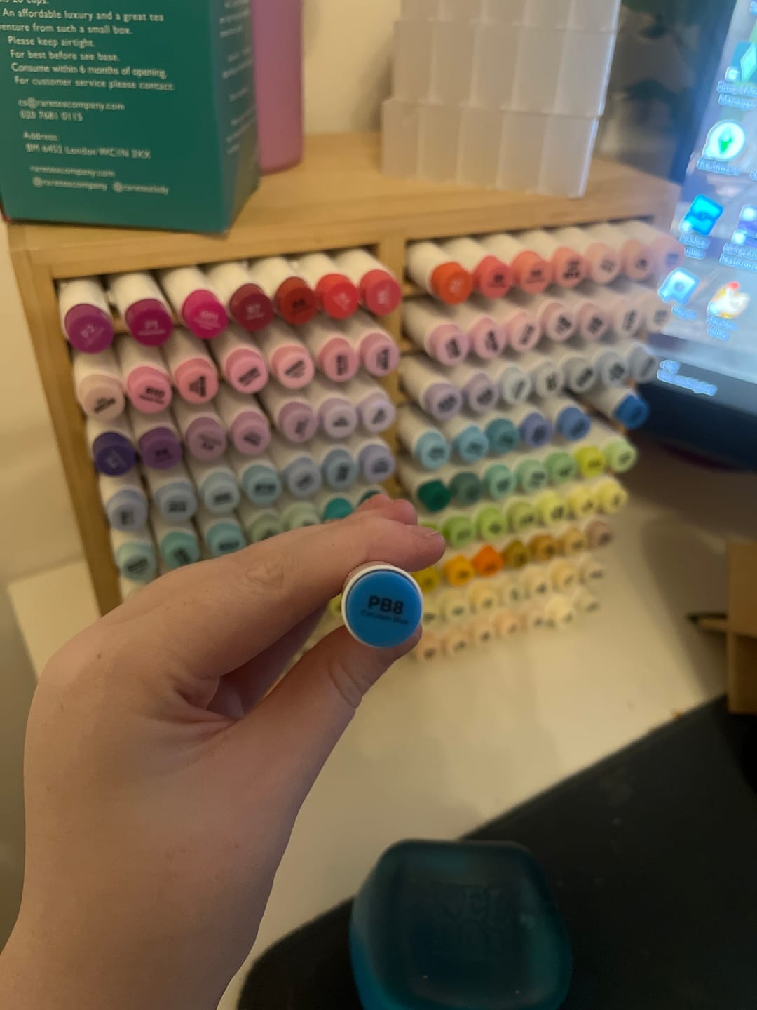 Customer photo review of Ohuhu Honolulu PB8 / B111 Individual Marker, Brush & Chisel