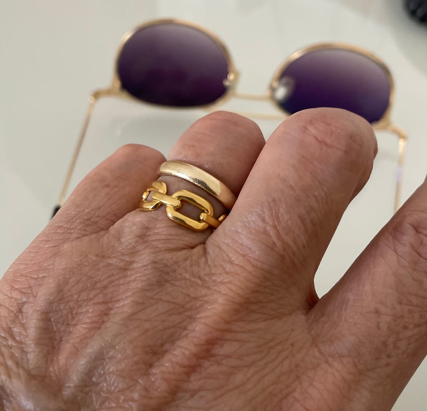Customer photo review of Anel Ajustável Elo Banhado em Ouro 18K
