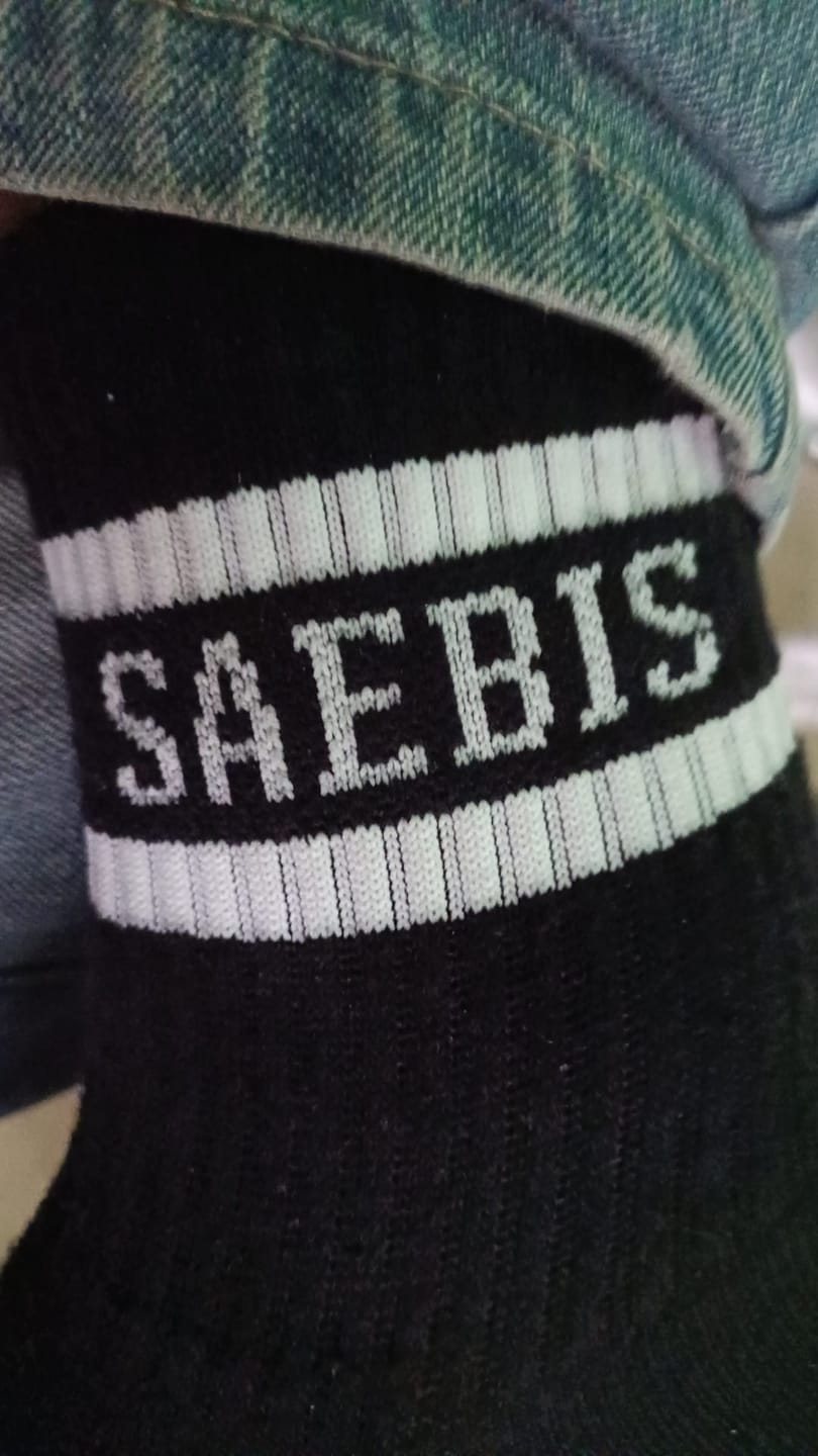 Customer photo review of SAEBIS® 5er SET schwarze Sport Socken für Herren & Damen