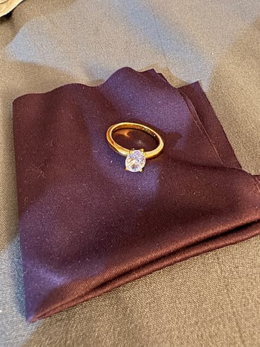Customer photo review of OVAL RING - 18K GOLD PLATED
