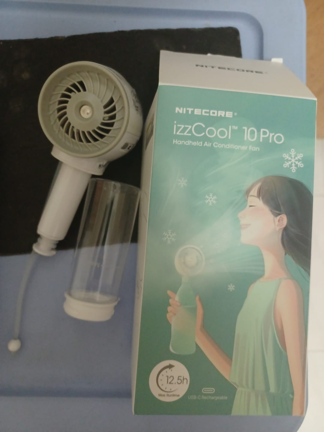 Customer photo review of izzCool 10 Pro - Handheld Air Conditioner Fan (4,000mAh - WHITE)
