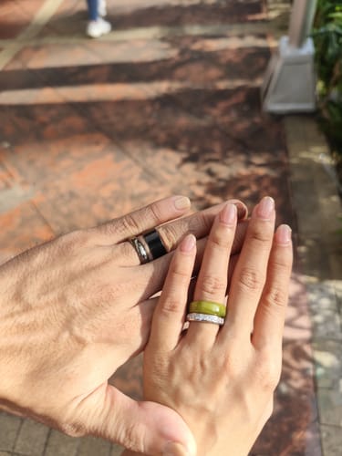 Customer photo review of Palacio Real Wedding Rings