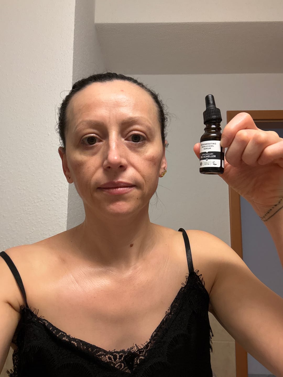 Customer photo review of REGENERIERENDES BAKUCHIOL SERUM