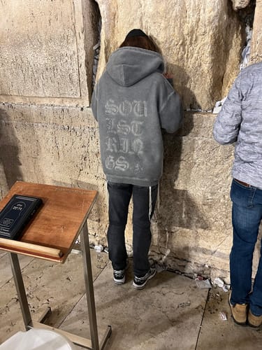 Customer photo review of HOODIE SOULSTRINGS