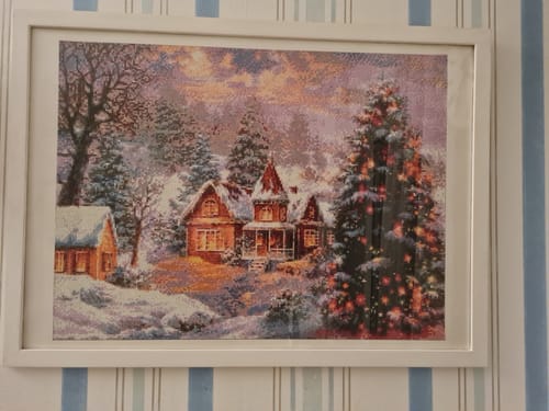 Customer photo review of 5D Diamond Painting Leuchtender Weihnachtsbaum im Dorf