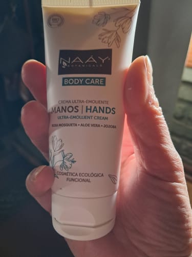 Customer photo review of Crema de manos Ultra-hidratante 100ml