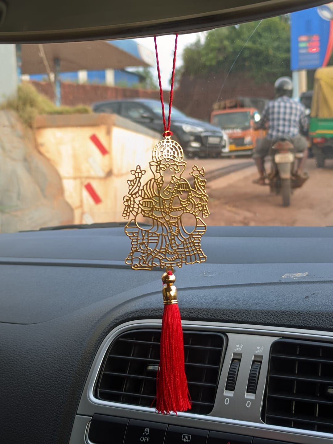 Customer photo review of Car Hanging - Sri Ganesha