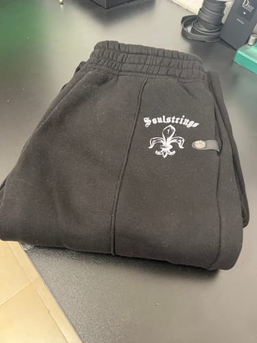 Customer photo review of SWEAT PANTS SOULSTRINGS