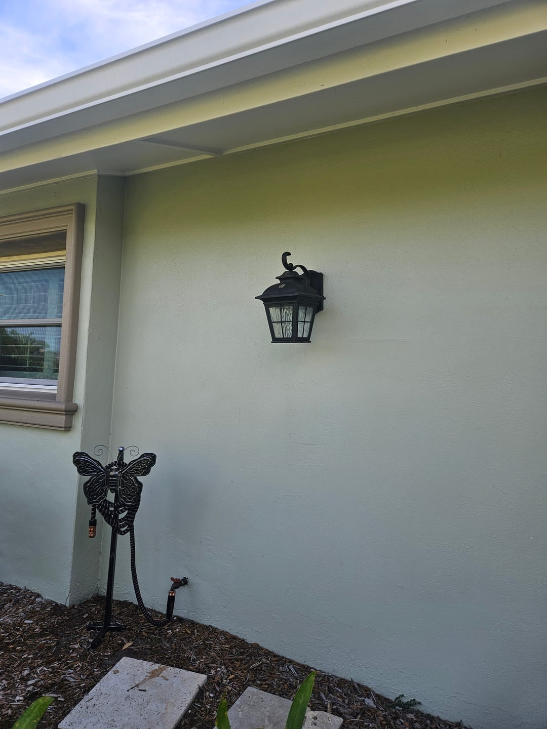 Customer photo review of Bernini Decorative Hose Holder Stake