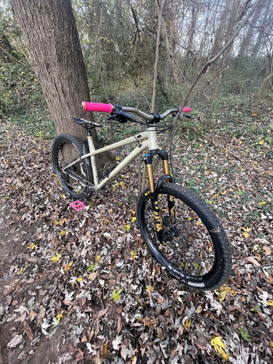 Customer photo review of Metallic Fox 36 Factory Fork Decal
