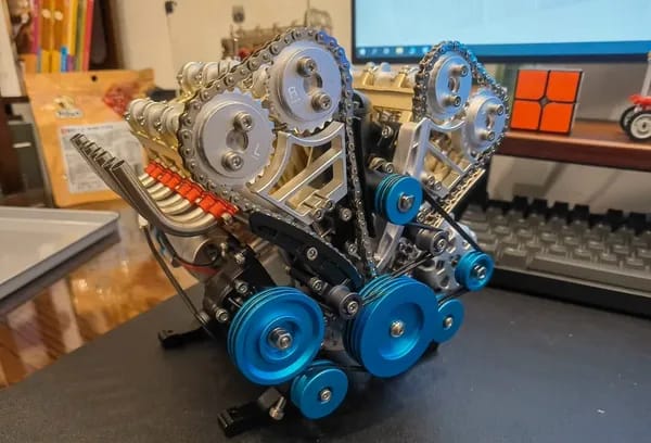 Customer photo review of Teching V8 Mechanical Metal Assembly DIY Car Engine Model Kit
