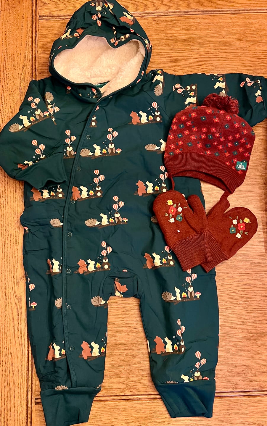 Customer photo review of Hazelnut Flowers Knitted Hat
