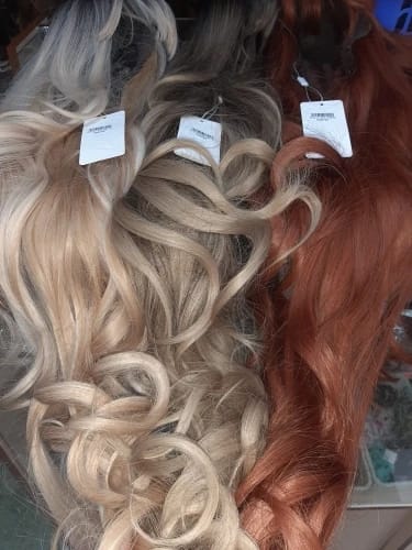 Customer photo review of Synthetic Wig Long Loose Wave With Bangs — Brown-Blonde Ombre | KIMLUD