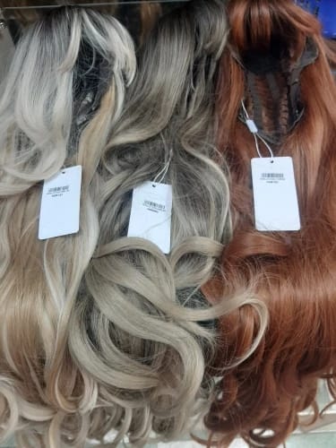 Customer photo review of Synthetic Wig Long Loose Wave With Bangs — Brown-Blonde Ombre | KIMLUD