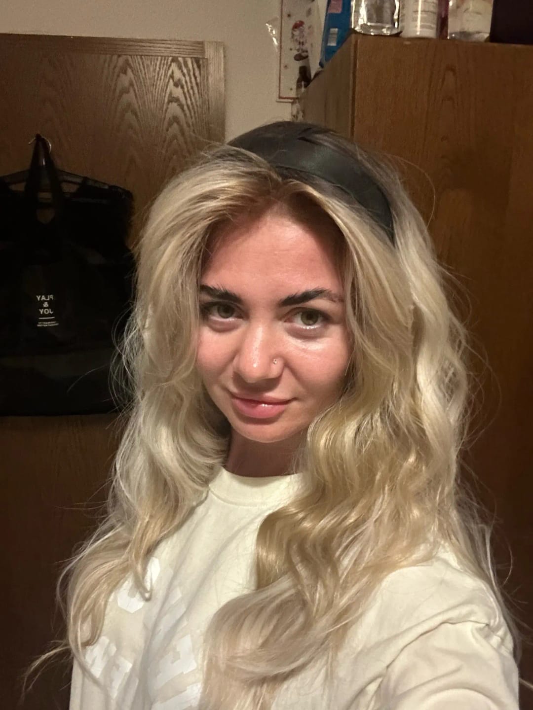 Customer photo review of High Temperature Fiber Wig Ombre Brown-Blonde Long Straight Bangs — Ombre Brown-Blonde | KIMLUD