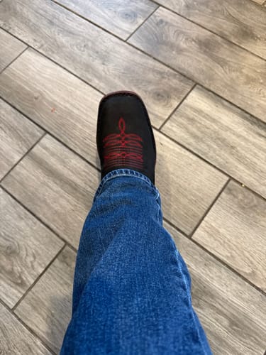 Customer photo review of Black Leather Botin With Lightweight Soles - Square Toe