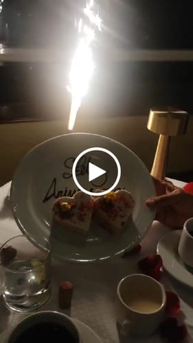 Customer video review of Cena Romántica