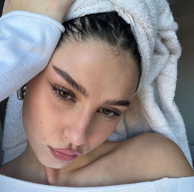 Customer photo review of PUREGLAM Brow-Fection