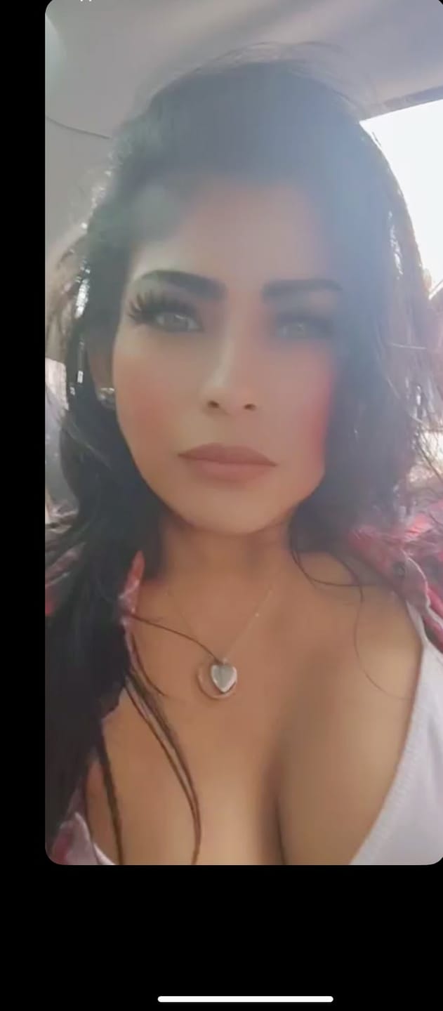 Customer photo review of Cherry OCEAN Blue Prescription Colored Contact Lenses