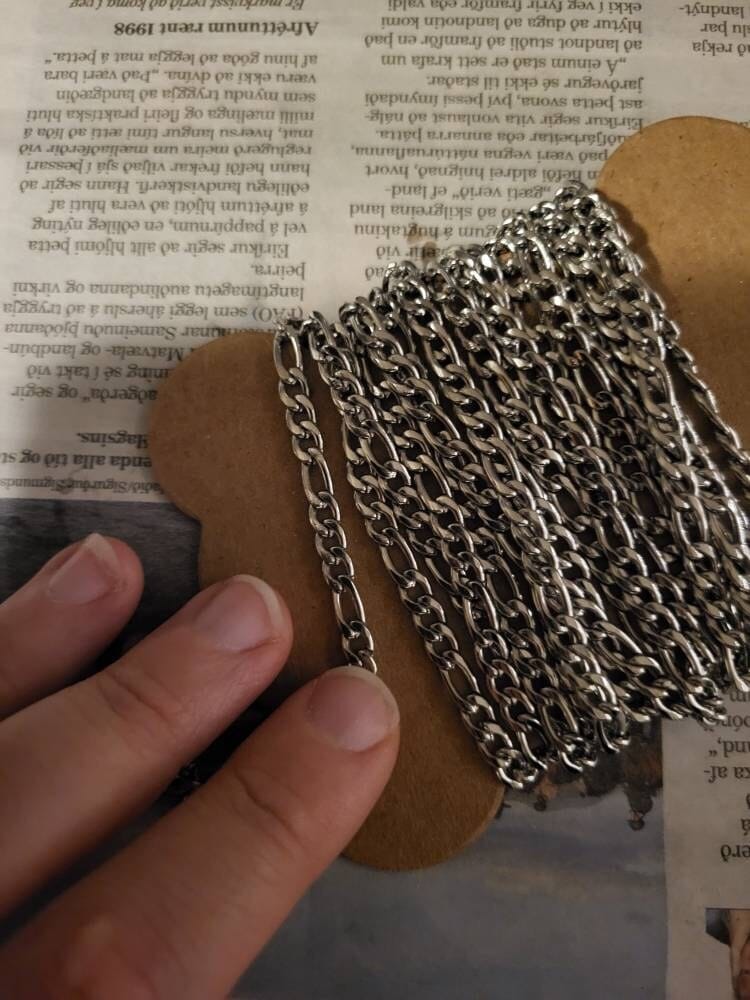 Customer photo review of 10 Feet x Figaro Chain Bulk Wholesale, Stainless Steel Figaro Chain Gold Silver, Bulk Figaro Chain for Necklace or Bracelet Making