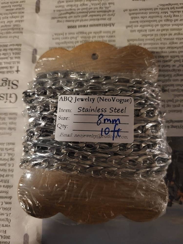 Customer photo review of 10 Feet x Figaro Chain Bulk Wholesale, Stainless Steel Figaro Chain Gold Silver, Bulk Figaro Chain for Necklace or Bracelet Making