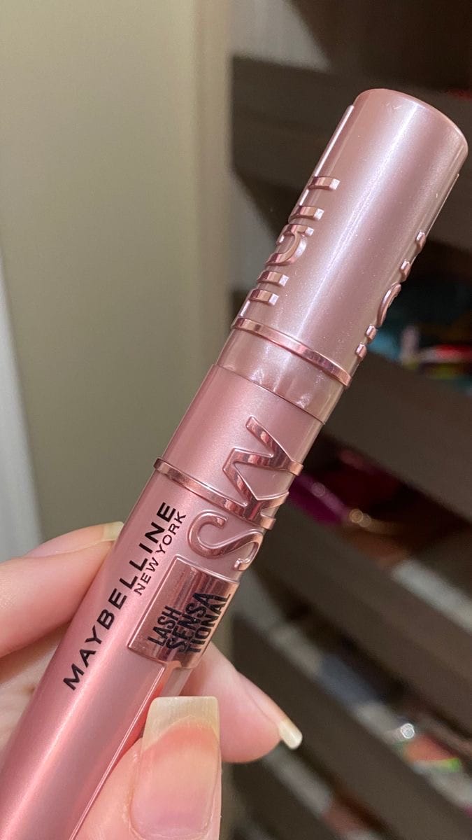 Customer photo review of Maybelline Lash Sensational Sky High Mascara