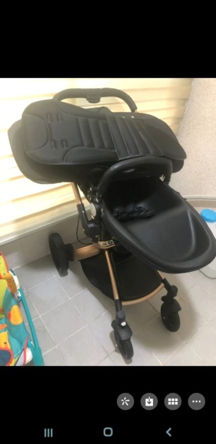 Customer photo review of 3-in-1 Luxury 360° Rotating Baby Stroller