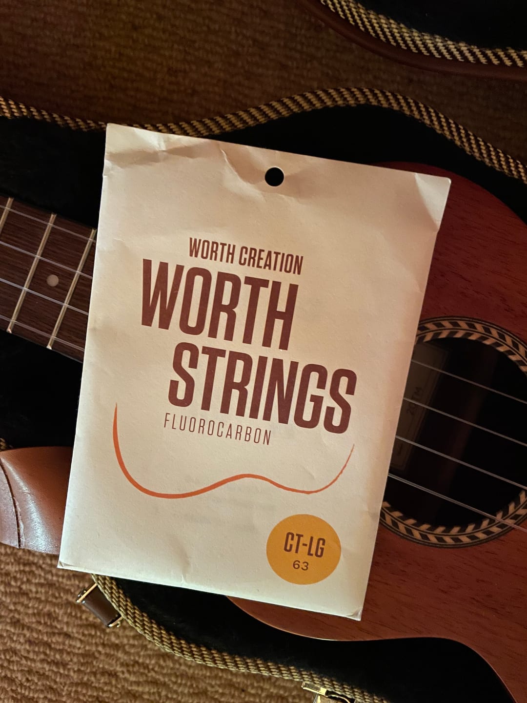 Customer photo review of CT-LG Worth Clear Low G Tenor Ukulele Strings Fluorocarbon 2 Restrings per Packet