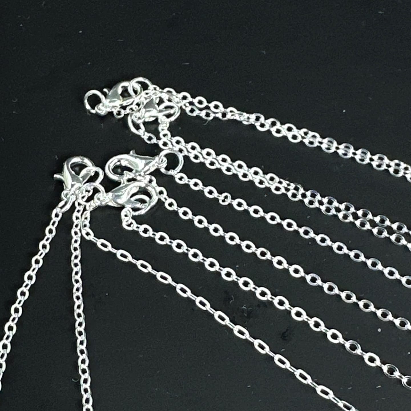 Customer photo review of Dainty Necklace for Women Very Thin Delicate 1.5mm Silver Link Chain Necklace Choker 16 18 20 Inches Cable Chain for Jewelry Making