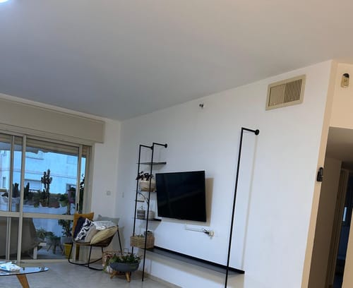 Customer photo review of ספריית מדפים בהזמנה אישית