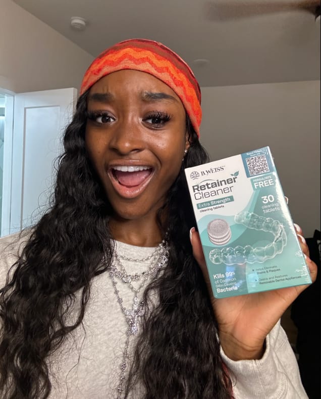 Customer photo review of Daily Retainer & Aligner Cleaner Tablets mint scented