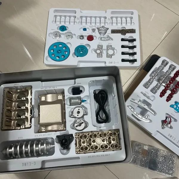 Customer photo review of Teching V8 Mechanical Metal Assembly DIY Car Engine Model Kit