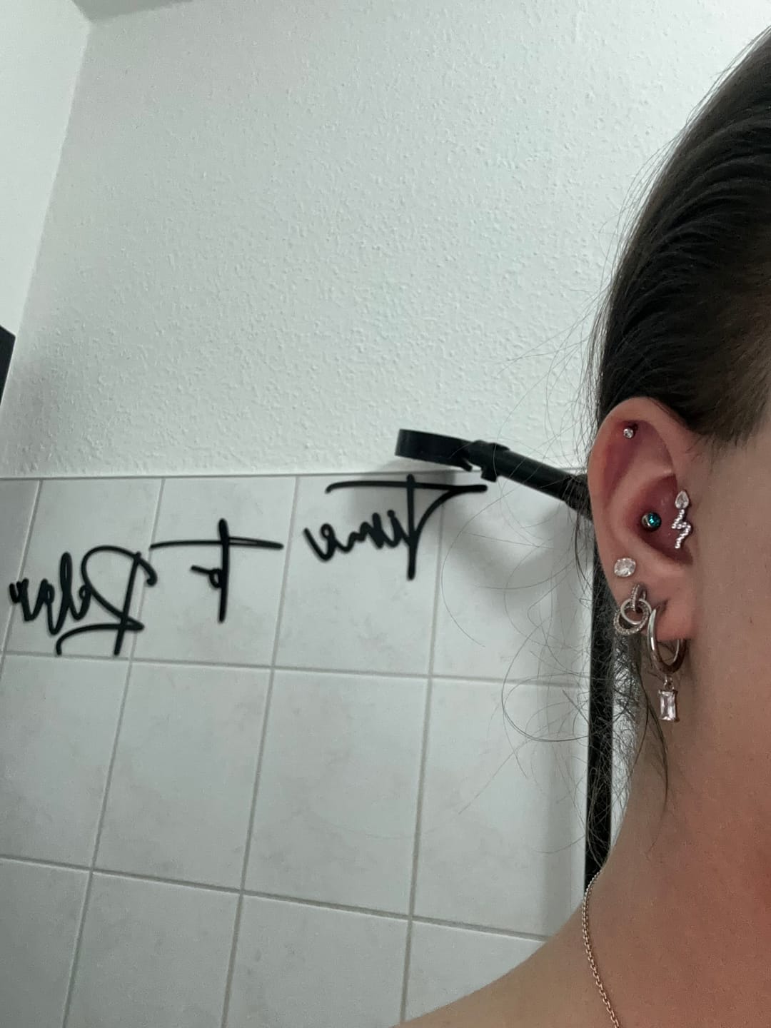 Customer photo review of Simple Baguette Ohrringe | 18K vergoldet