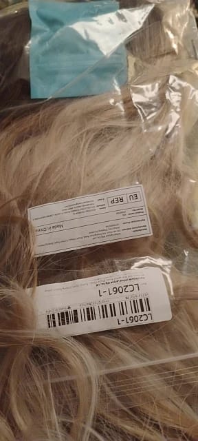 Customer photo review of High Temperature Fiber Wig Ombre Brown-Blonde Long Straight Bangs — Ombre Brown-Blonde | KIMLUD