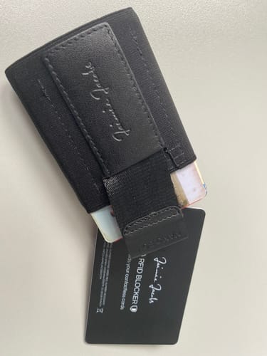 Customer photo review of RFID protection card