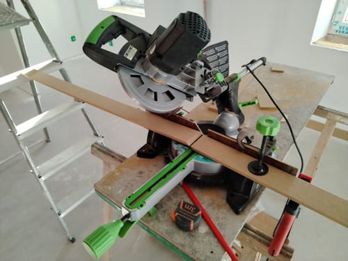 Customer photo review of Lame multi-matériaux TCT 210mm 20 dents alésage 25,4mm Evolution pour Scie à onglet et Scie sur table