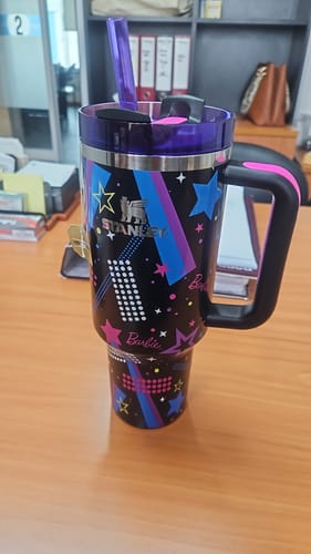 Customer photo review of Quencher H2.0 Barbie 90's Rocker | 1.18 lt